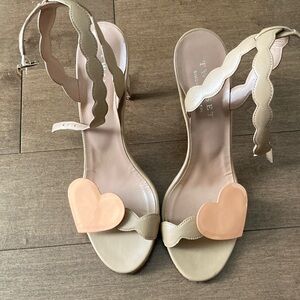Twin-Set Beige Heeled Sandals with Peach Heart Accents